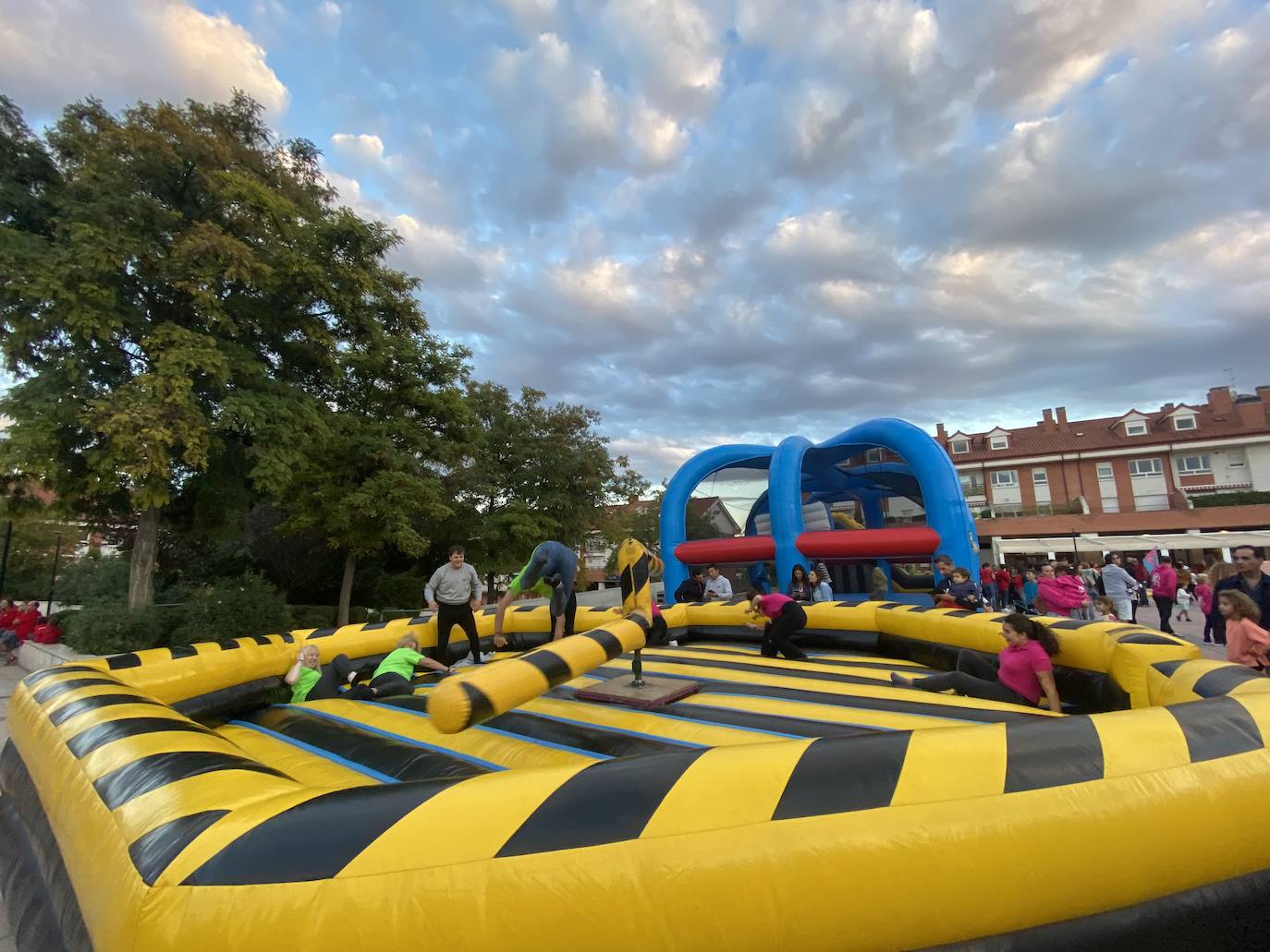 Fotos: Día de las Peñas en Arroyo