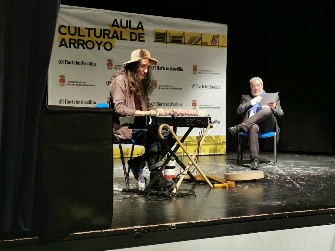 El Capitán Corchea 'afinando' unos cerditos musicales 