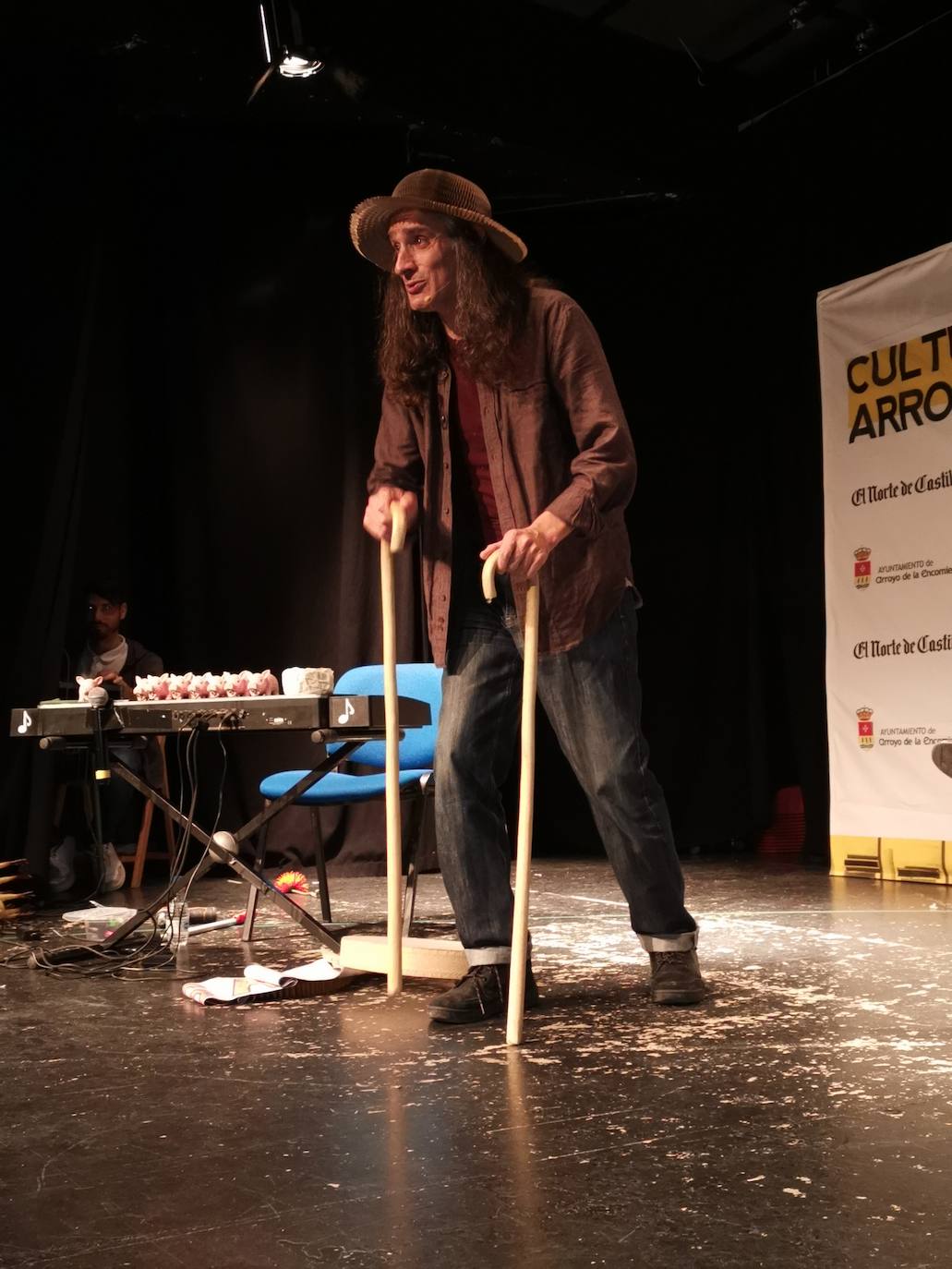 El Capitán Corchea 'afinando' unos cerditos musicales 