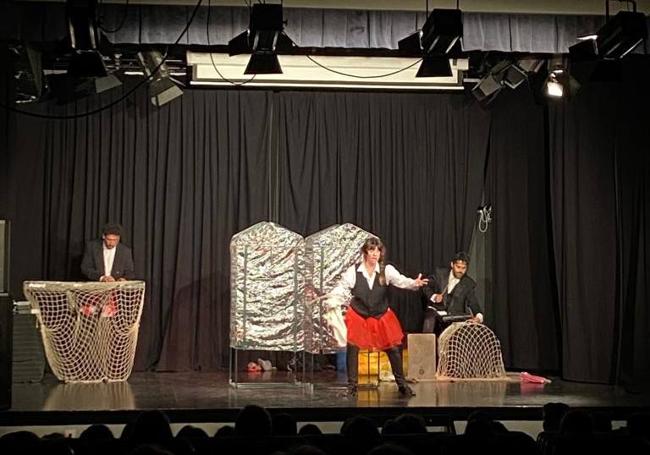 Actuación teatral del proyecto 'Teatro y Escuela' de la concejalía de Educación