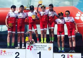 Miembros del Equipo Collosa de ciclismo