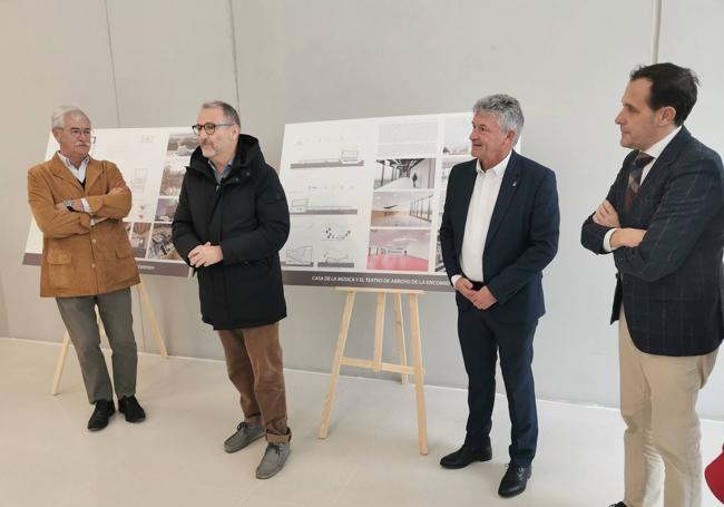 Alcalde y Presidente, con los responsables del estudio de arquitectura