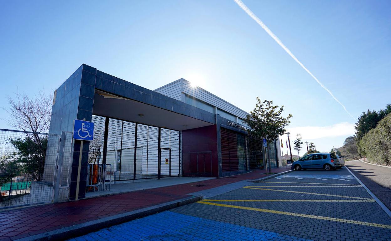 Polideportivo La Vega de Arroyo de la Encomienda 