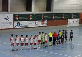 Los equipos alevines del Unión Arroyo y Valladolid Tierno Galván en el pabellón arroyano