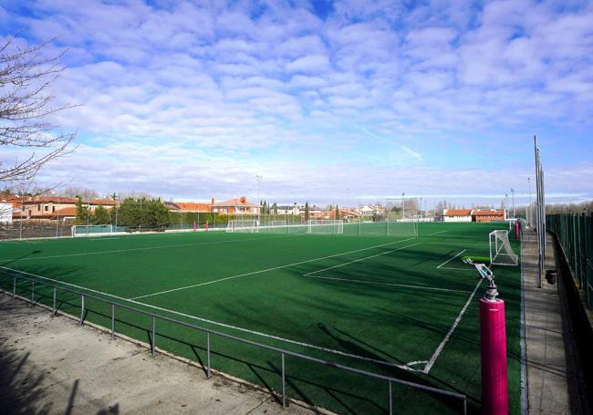 Los campos de fútbol de La Vegas son el espacio ideal para praticar este deporte