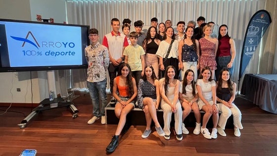 Arroyo beca a 33 promesas del deporte