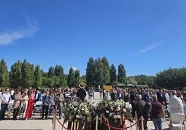 Los dos santos patronos de Arroyo de la Encomienda reunidos en el parque del Socayo