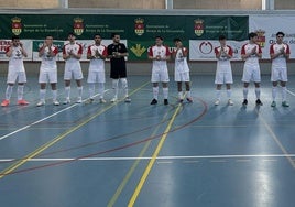 Jugadores del Unión Arroyo en la pista