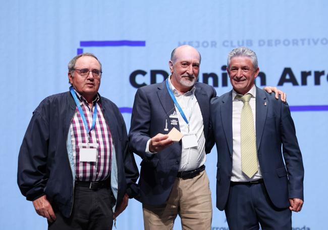 José Gaitero y Víctor Bartolomé, junto a Sarbelio Fernández