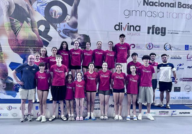 Deportistas del club arroyano participantes en el campeonato