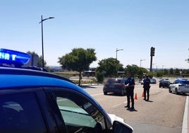 Control policial en Arroyo de la Encomienda