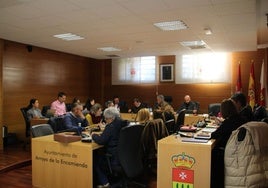 Concejales asistentes al pleno celebrado este miércoles en Arroyo