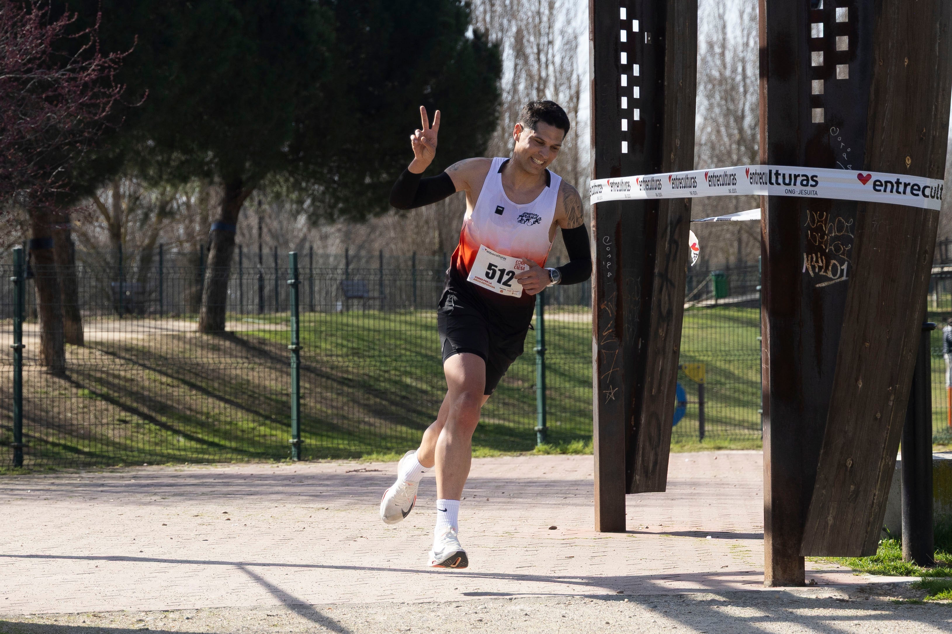 Las imágenes de la carrera entreculturas celebrada en Arroyo de la Encomienda