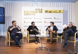 Fernando Palmero, Julio Valdeón y Alfonso J. Ussía protagonizaron este Aula Cultural que estuvo moderada por Carlos Aganzo