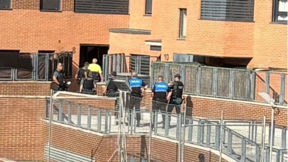Detectados 20 enganches ilegales de agua y luz en viviendas de Sareb en Arroyovereda