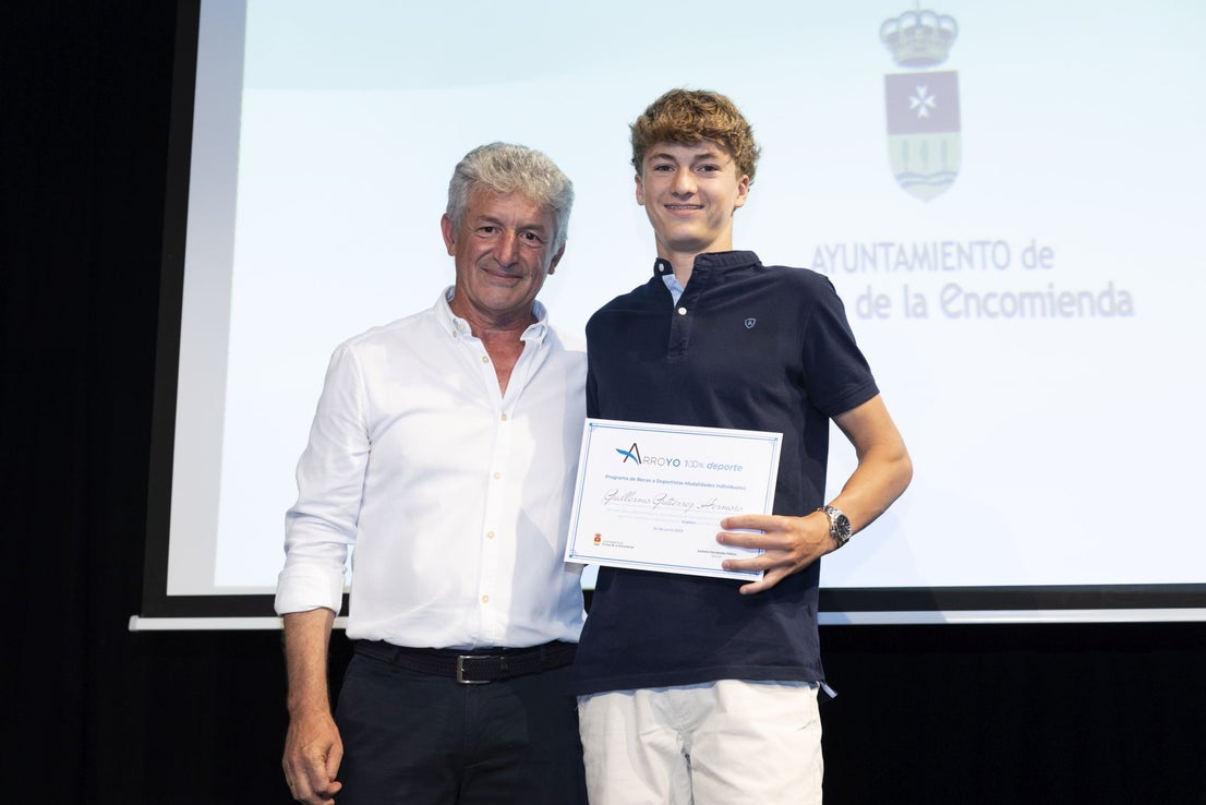 Así fue la entrega de las becas a los deportistas arroyanos