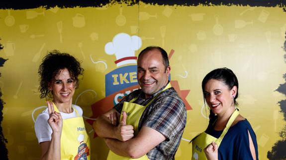 Javier Serrano, en el centro. Jota de la Fuente