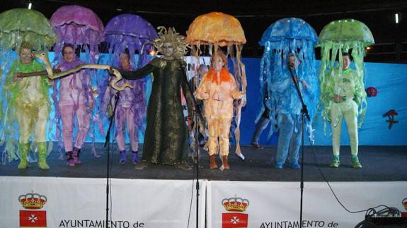 Comparsa ganadora del XXI concurso de chirigotas de Arroyo. 