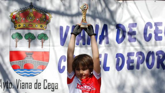 Éxito de las arroyanas en la prueba de Viana de Cega. 