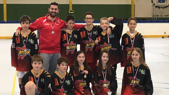 Equipo subcampeón benjamín del Club Hockey Arroyo. 