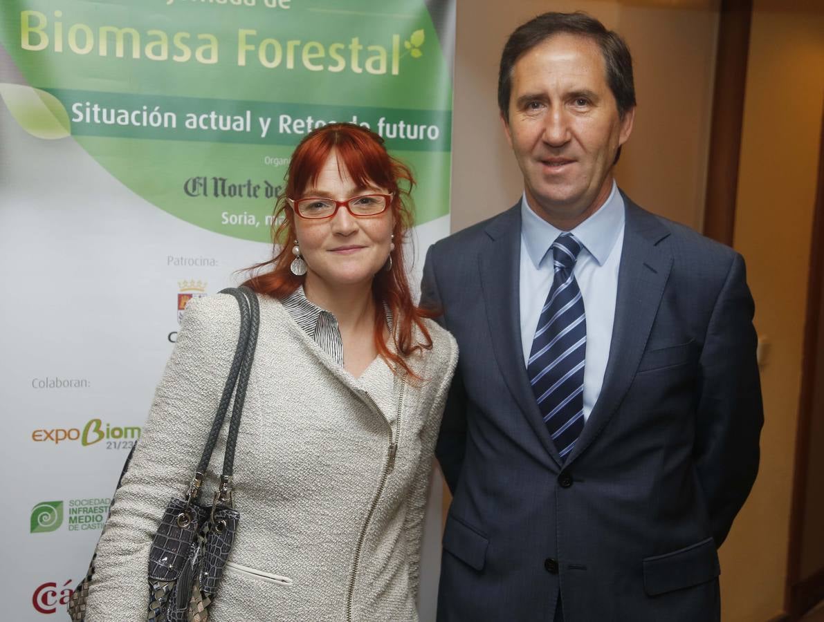 Alberto Gómez, gerente de Amatex, y Ana Calvo, concejala de Medio Ambiente de Soria.