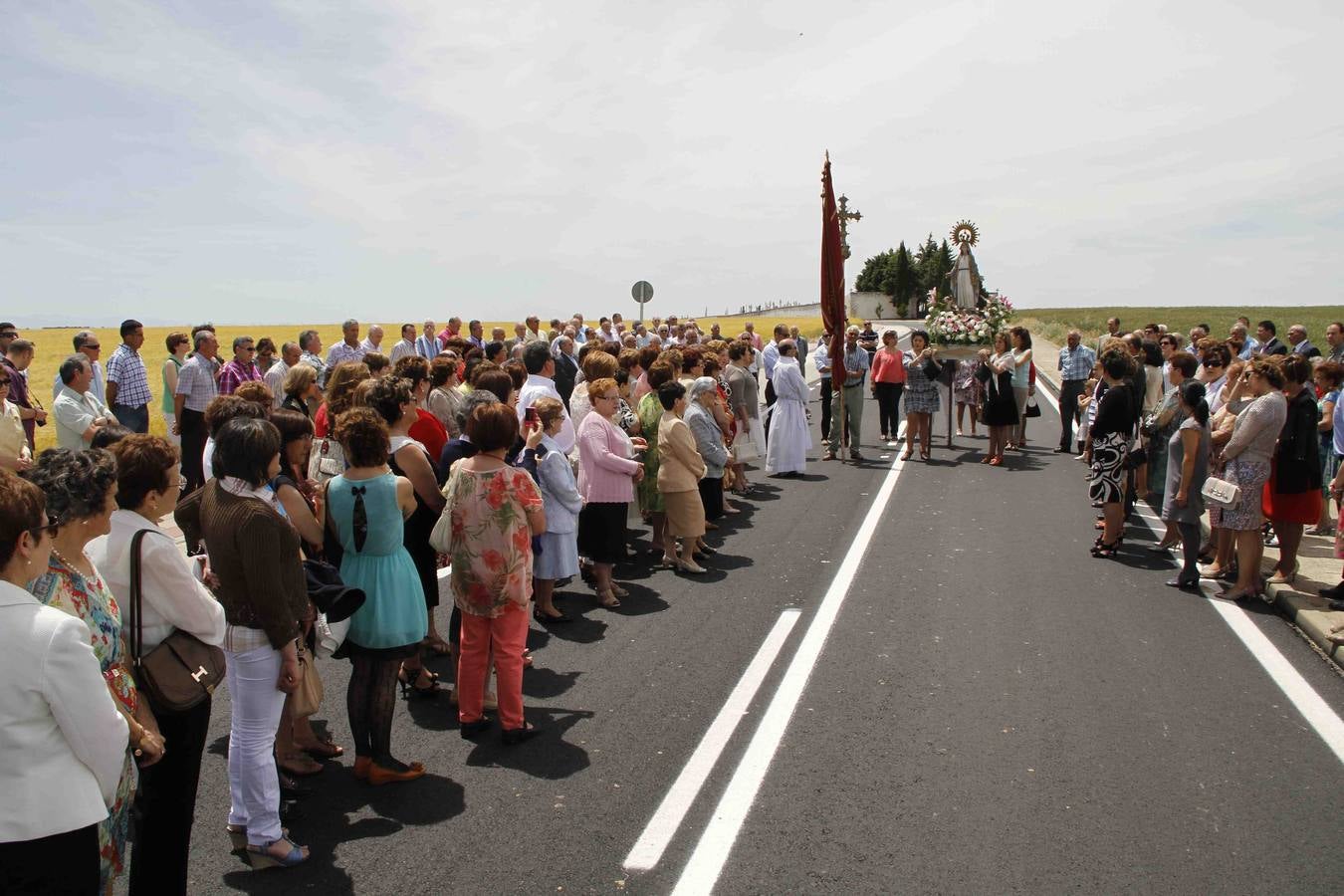 Procesión de la Virgen del Amor Hermoso en Campaspero. Valladolid