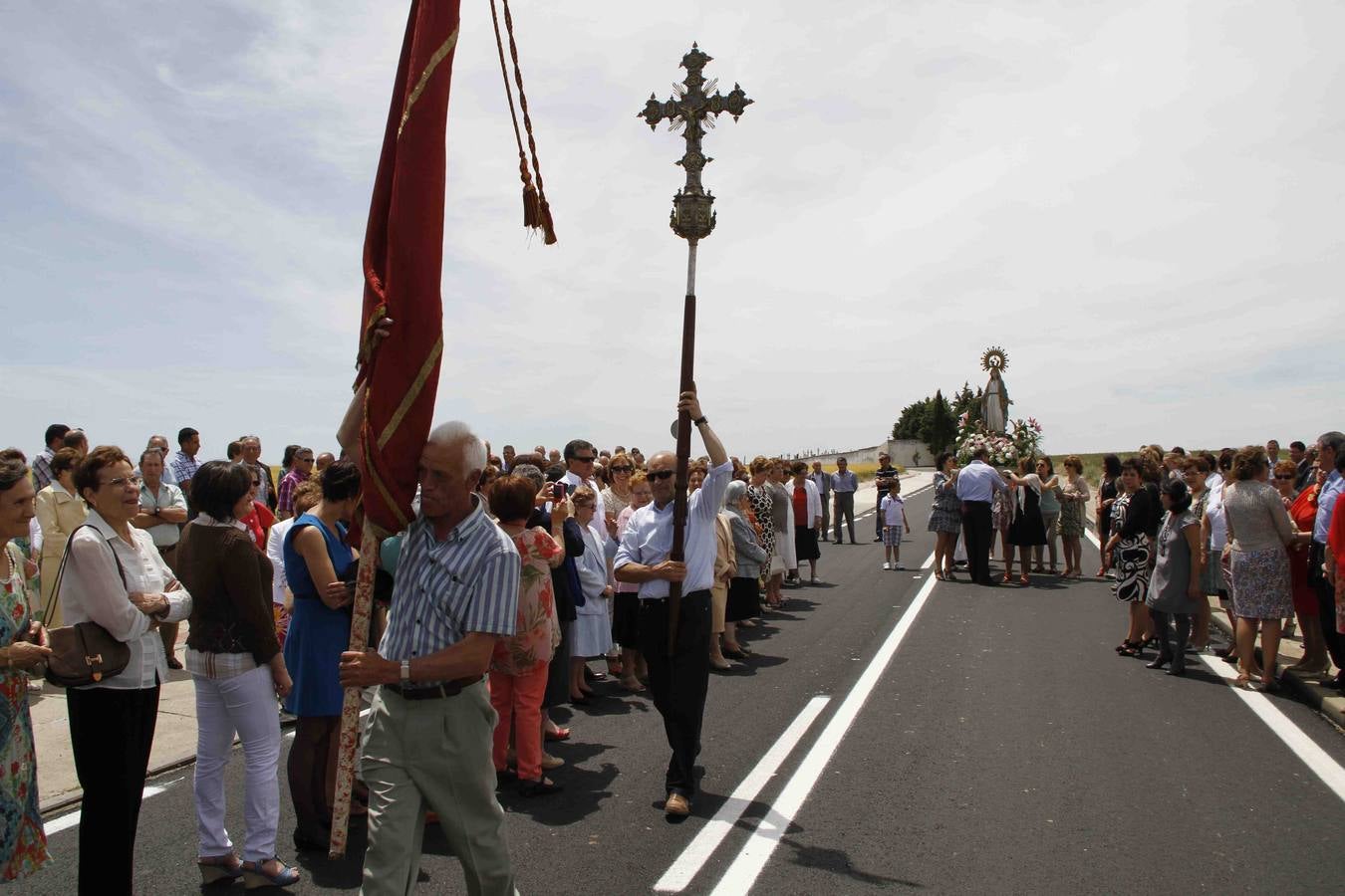 Procesión de la Virgen del Amor Hermoso en Campaspero. Valladolid