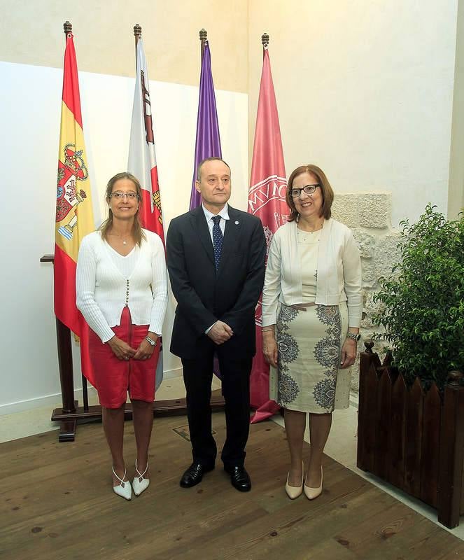 Mercedes Sánchez Báscones toma posesión como vicerrectora del campus universitario de Palencia