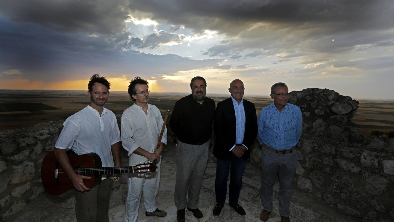 Primera Velada Poética &#039;A la sombra del ciprés&#039;