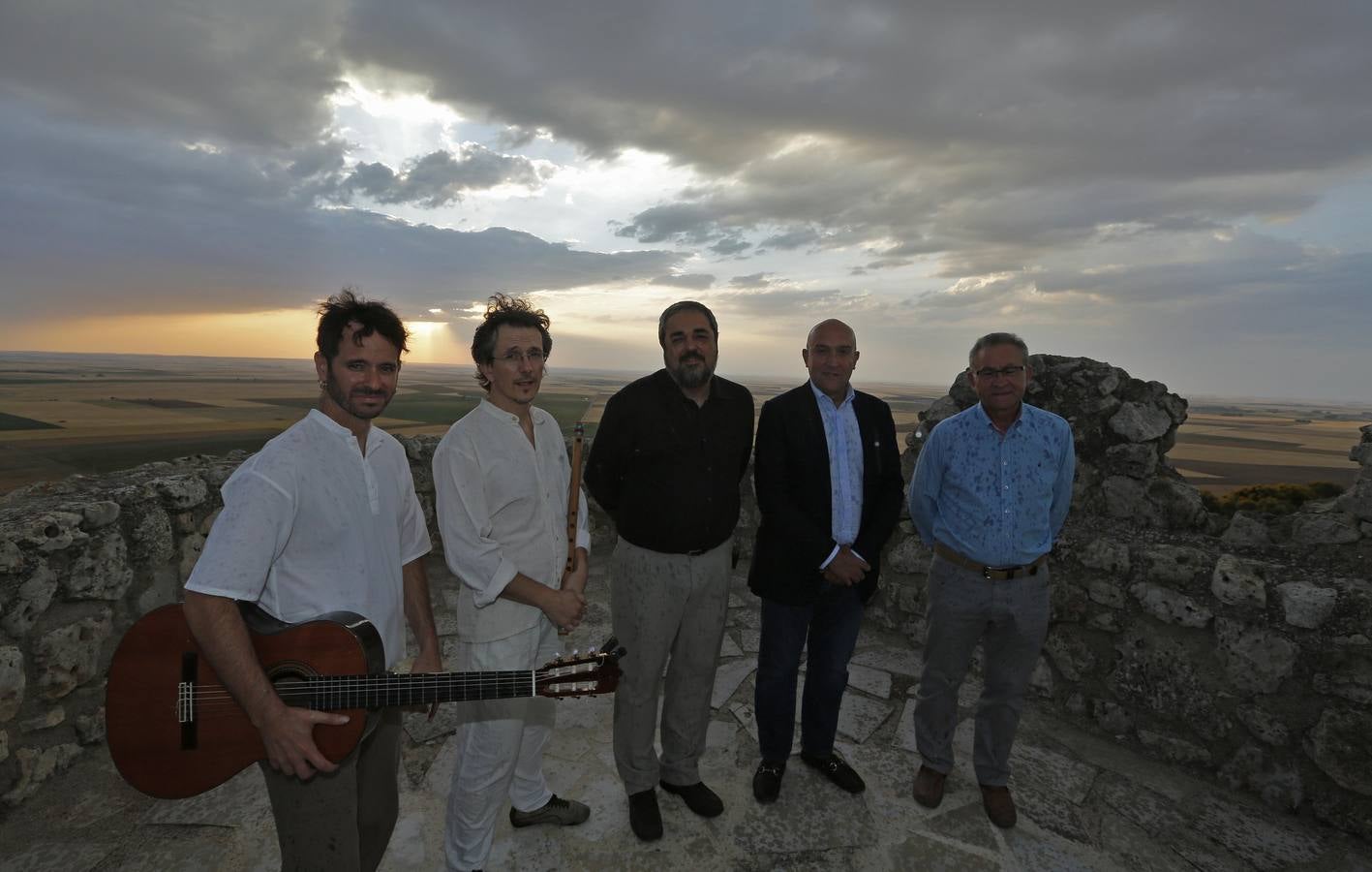 Primera Velada Poética &#039;A la sombra del ciprés&#039;