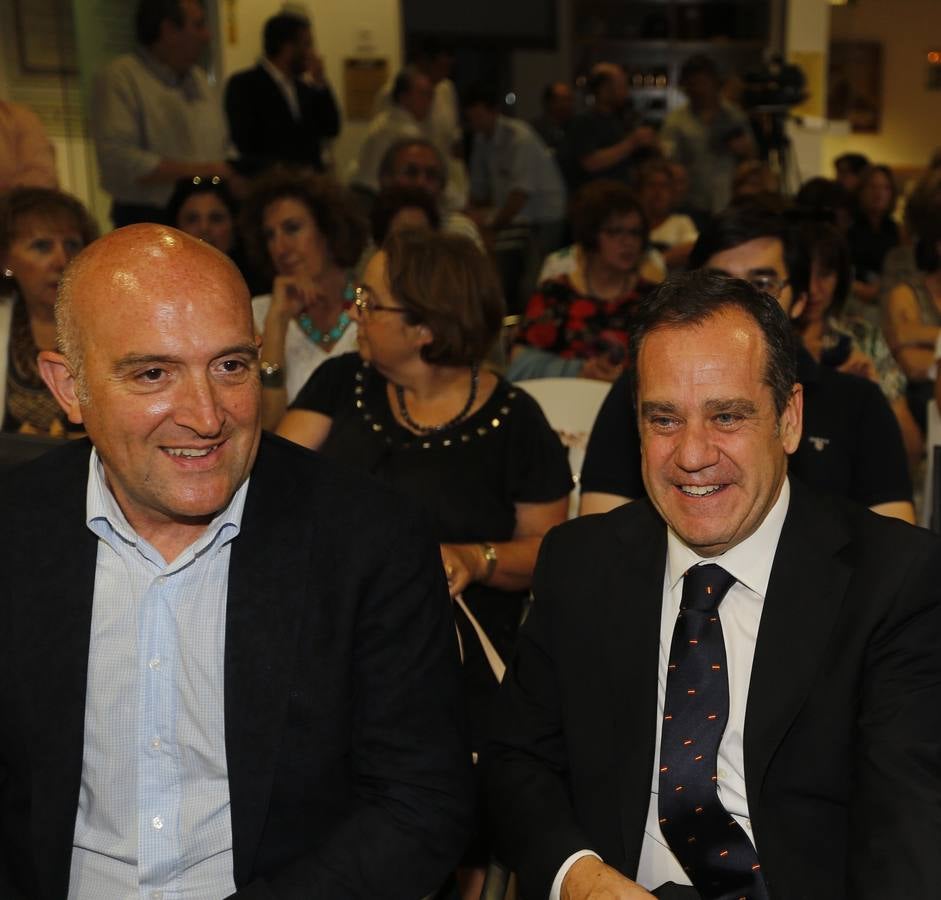 Primera Velada Poética &#039;A la sombra del ciprés&#039;