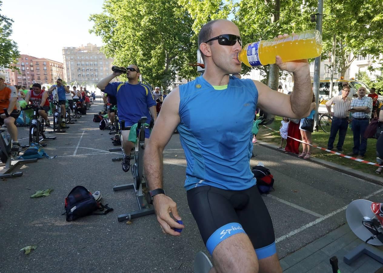 &#039;Spinning&#039; en la acera Recoletos