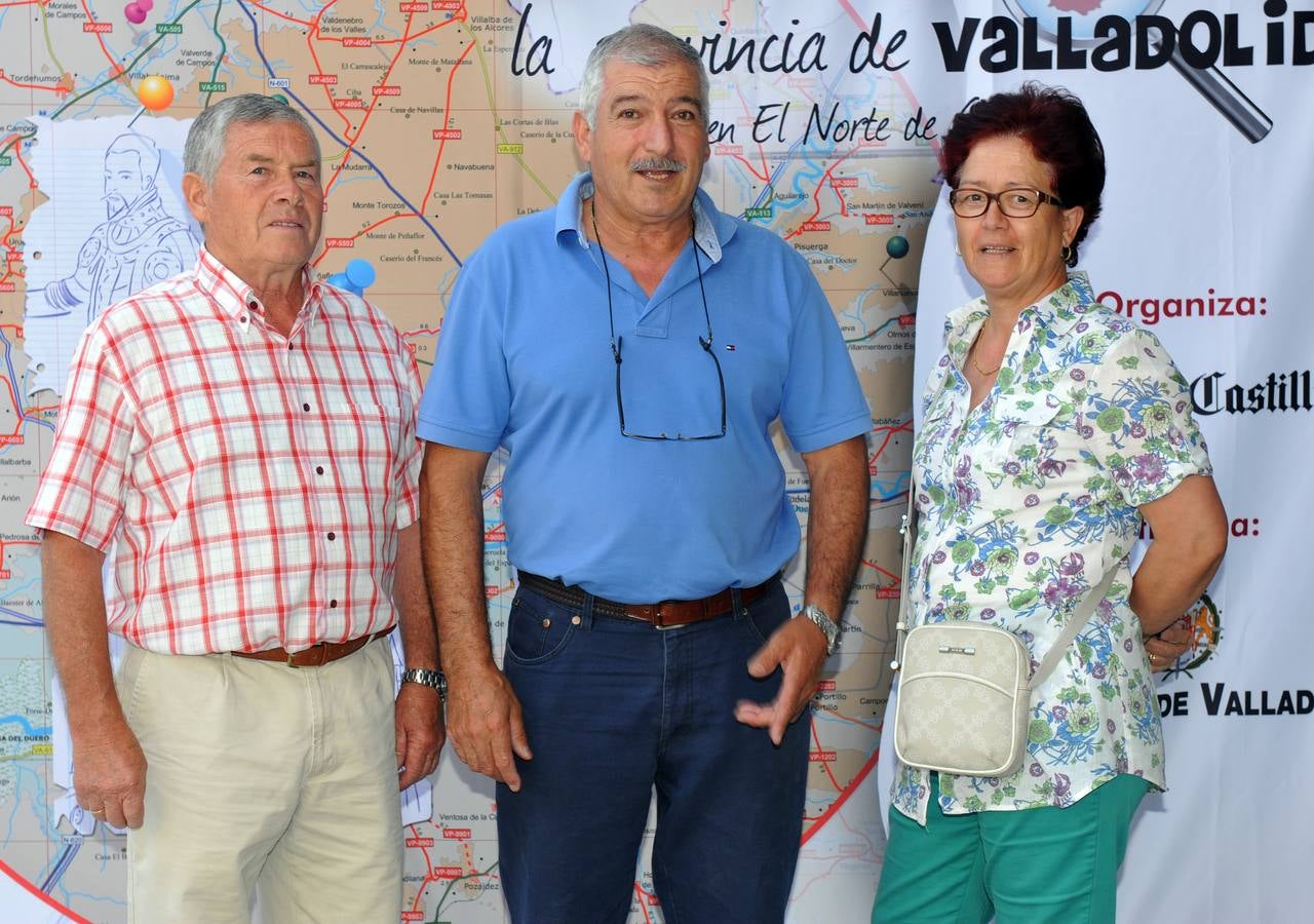 Julián Velasco, junto a José José Félix Recio y su esposa, Inés Barredo.