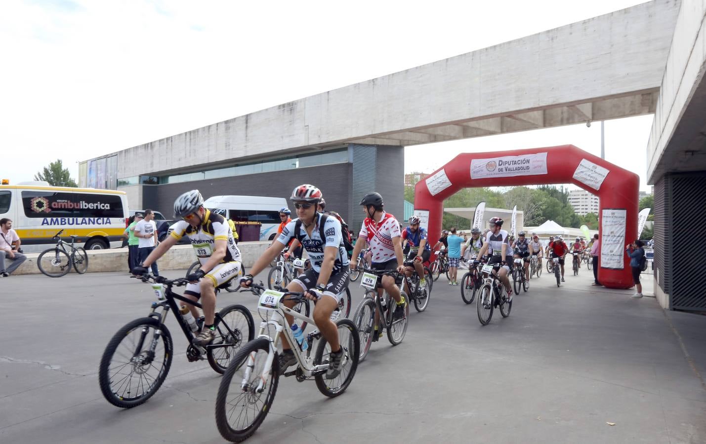 Salida de la ruta desde la Cúpula del Milenio