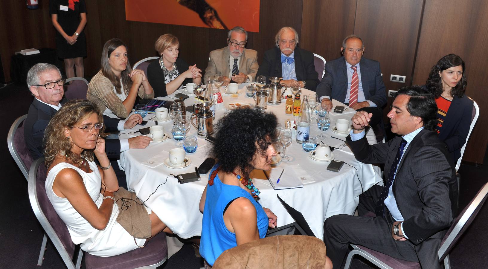 Cristina Mateo Rebollo (Fundación Siglo); Alín Lucio Villegas (ICEX); Armando Reinoso (Fundación Real Valladolid); Rocío Bustamante (El Norte); Beatriz Fernández (Bodegas Liberalia); Juan Useros (Feria de Valladolid); Juan Antonio Fernández (Liberalia); Edmundo Bayón (Protos); Silvia Martínez (Feria de Valladolid); y Manuel Salgado (El Norte).