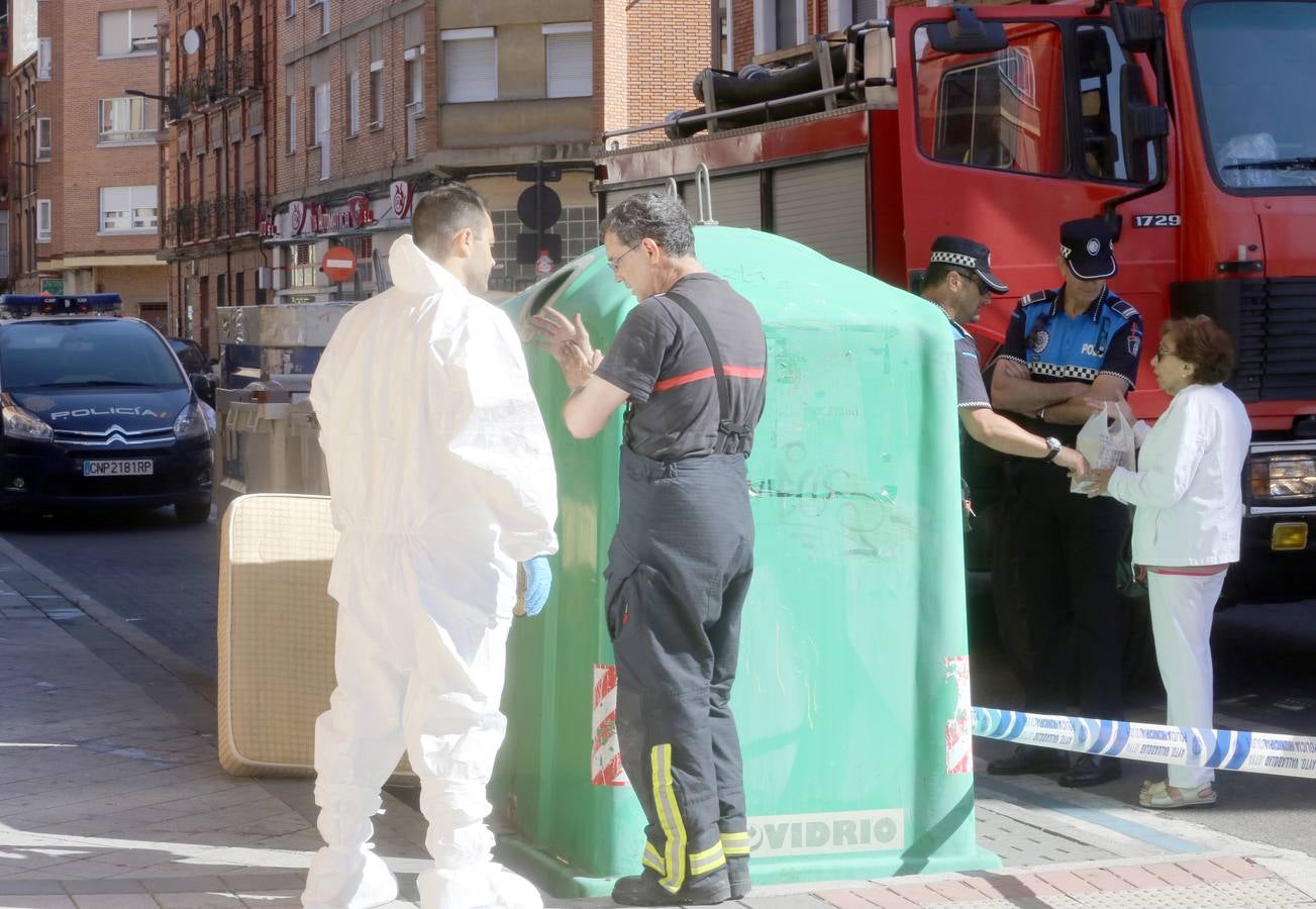 Los bomberos encuentran un cuerpo al ir a sofocar un incendio en la calle San Luis de Valladolid