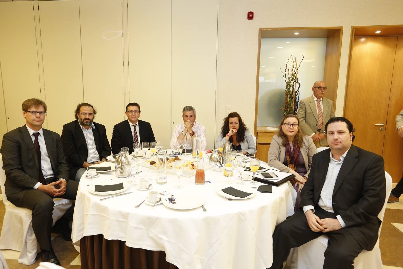 Miguel Ángel Prado (Aquimisa), Alfredo Pérez Alencart (profesor de la Universidad de Salamanca), Isidro L. Serrano (Word Comunicación), José Ramón Alonso (Asociación de Ganaderos 19 de abril), Noa Carballa (Universidad Pontificia), Belén Nieto (Comercio Internacional) y Víctor Pastor (Consultoría de Comercio Exterior).