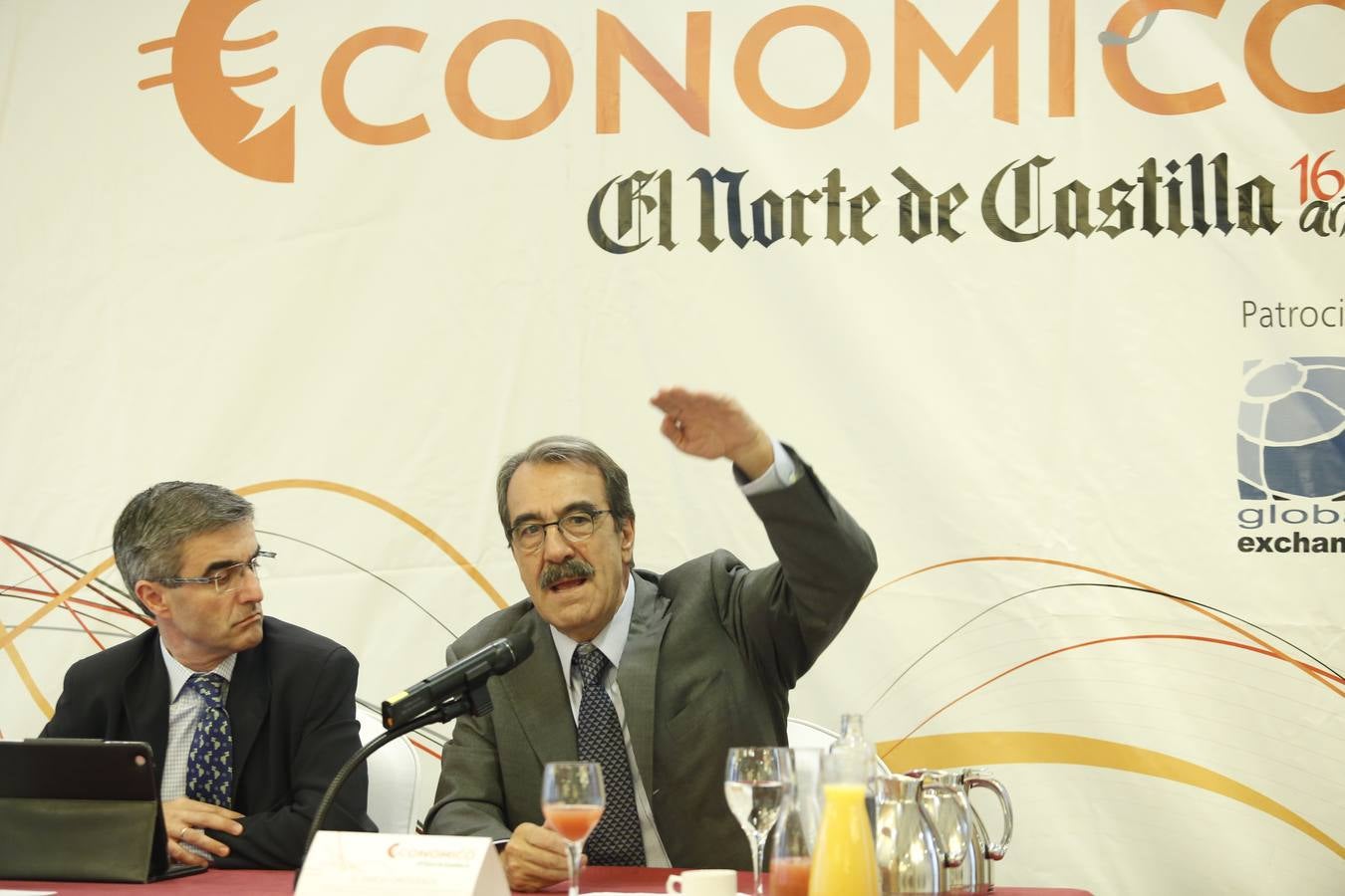 El economista Emilio Ontiveros en el Foro Económico de El Norte de Castilla en Salamanca