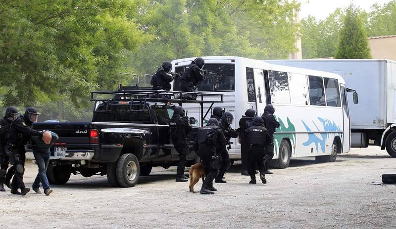 Exhibición del GEO de la Policía Nacional en Carrión de los Condes. Palencia
