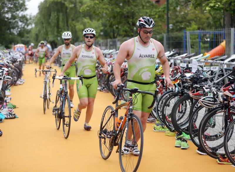 I Triatlón contrarreloj por equipos Playa de las Moreras