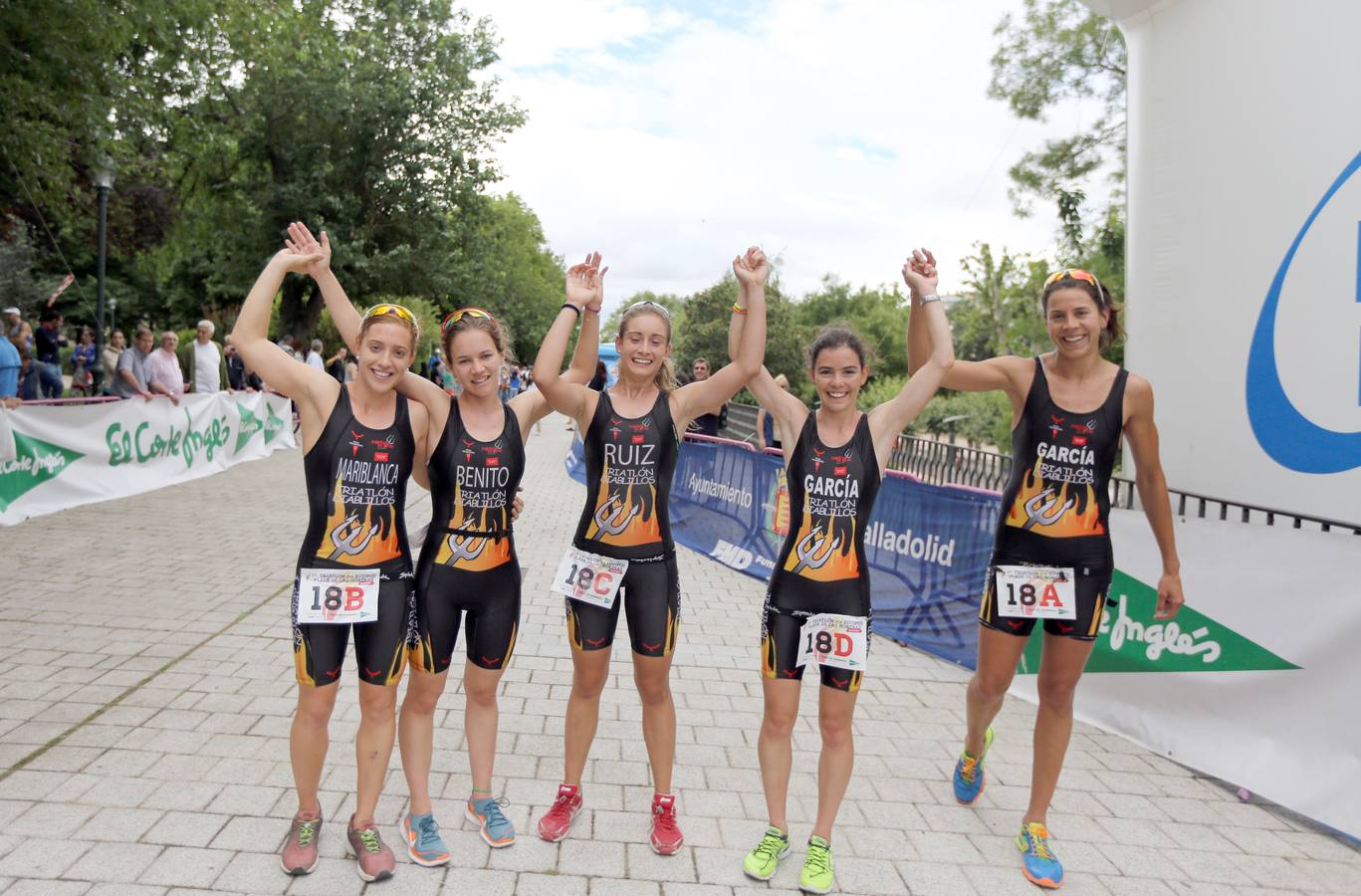 I Triatlón contrarreloj por equipos Playa de las Moreras