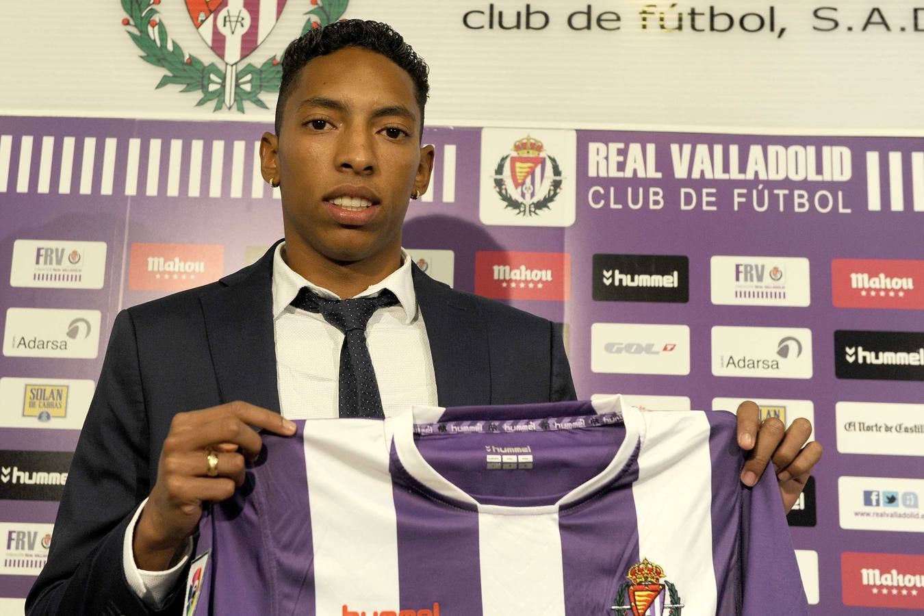 Presentación de Johan Mojica como nuevo jugador del Real Valladolid