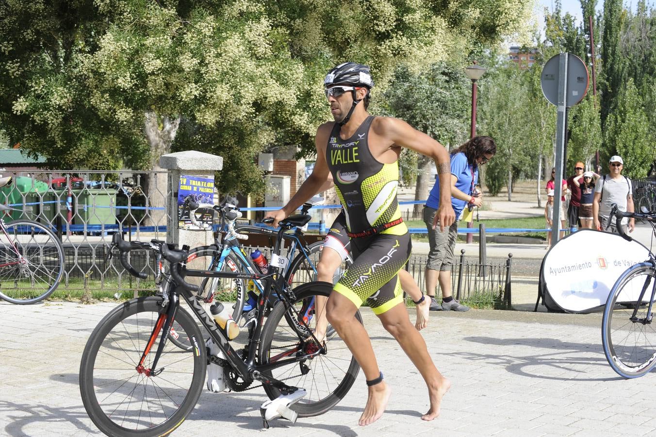 La playa de las Moreras acoge el XVII Triatlón Ciudad de Valladolid