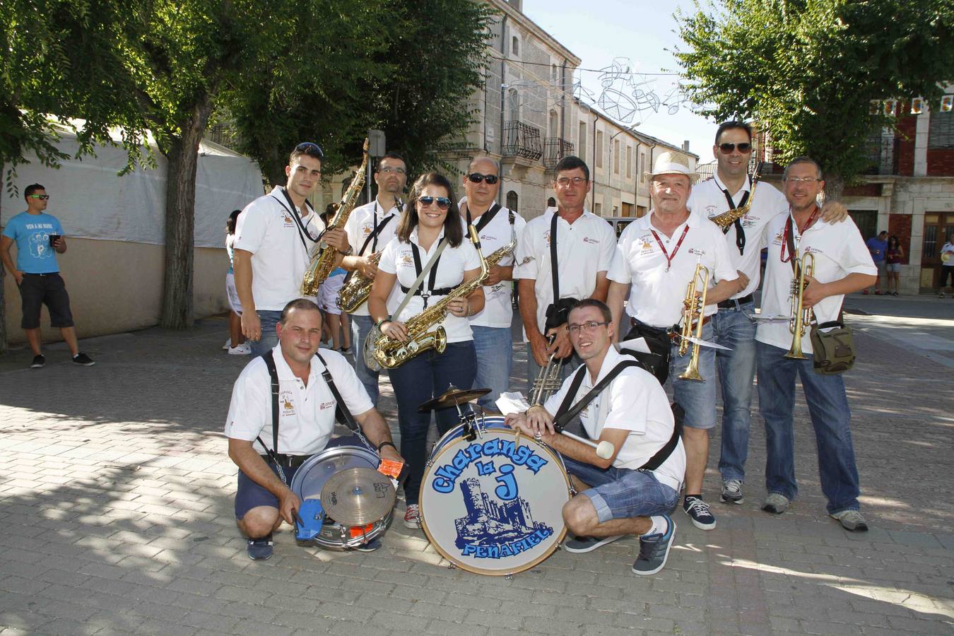 Concentración y desfile de peñas en Campaspero