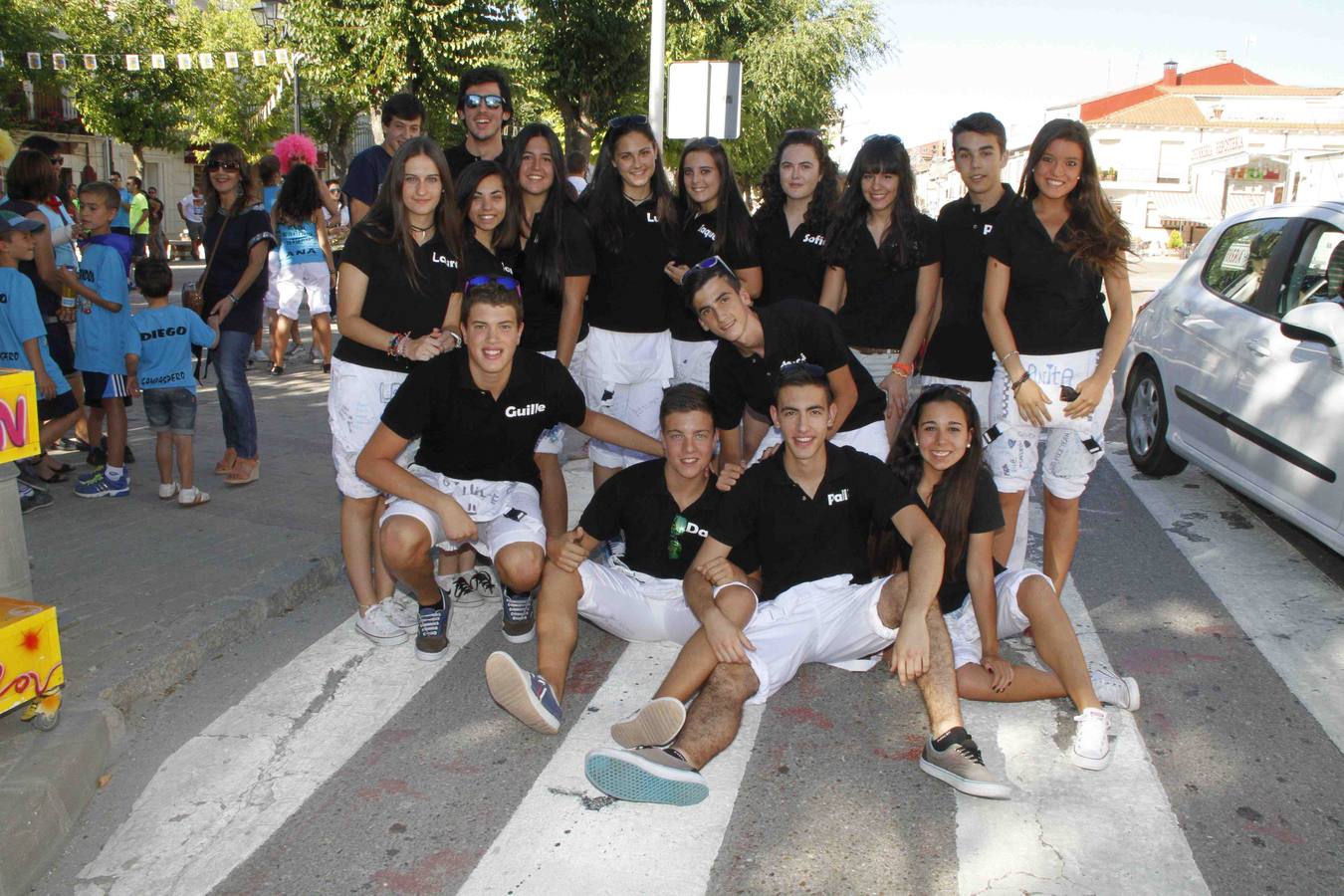 Concentración y desfile de peñas en Campaspero