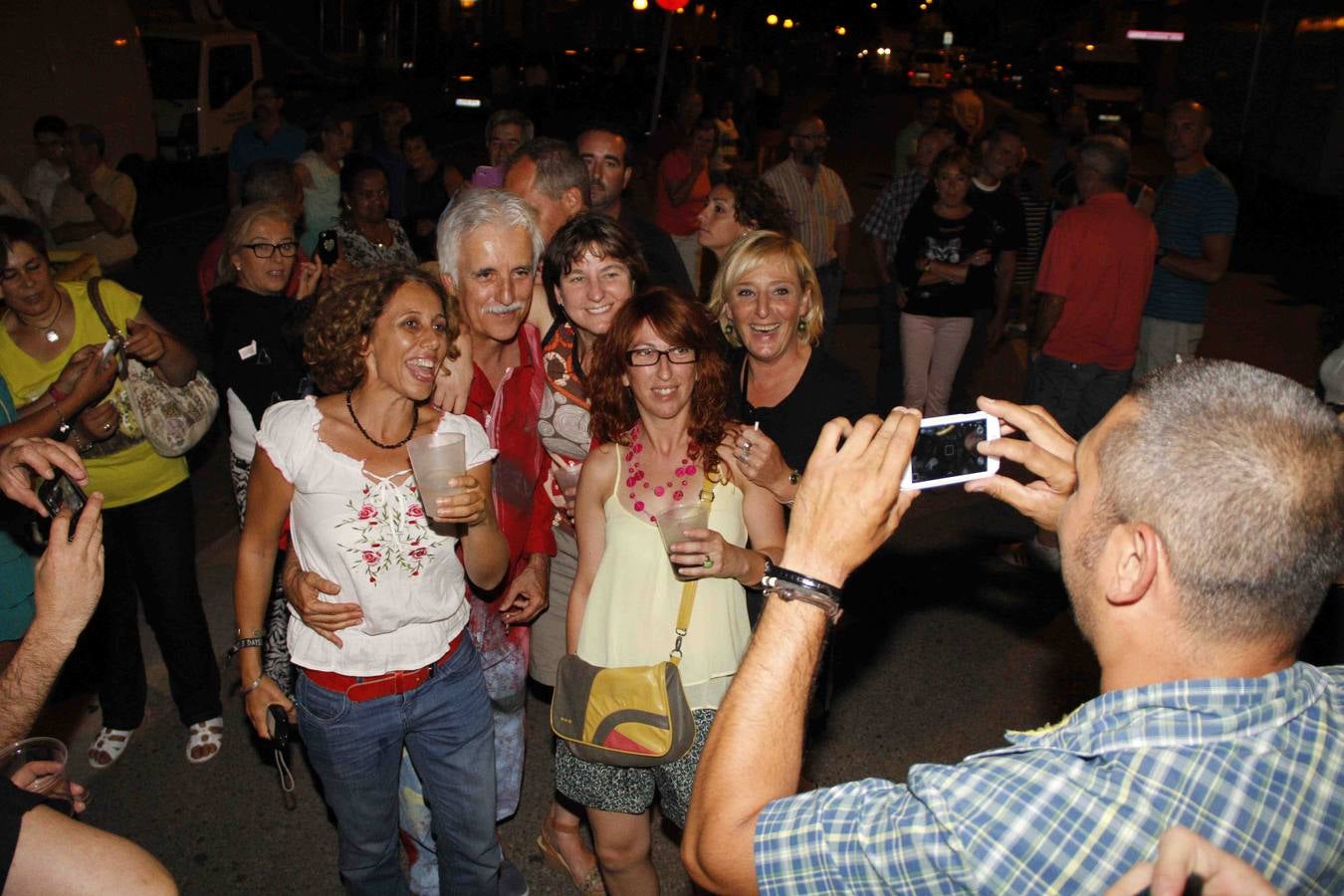 Concierto de Kiko Veneno y el grupo Delafé y las Flores Azules en Peñafiel (1/2)