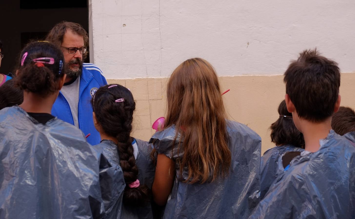 Niños del barrio de Delicias participan en un campamento de integración