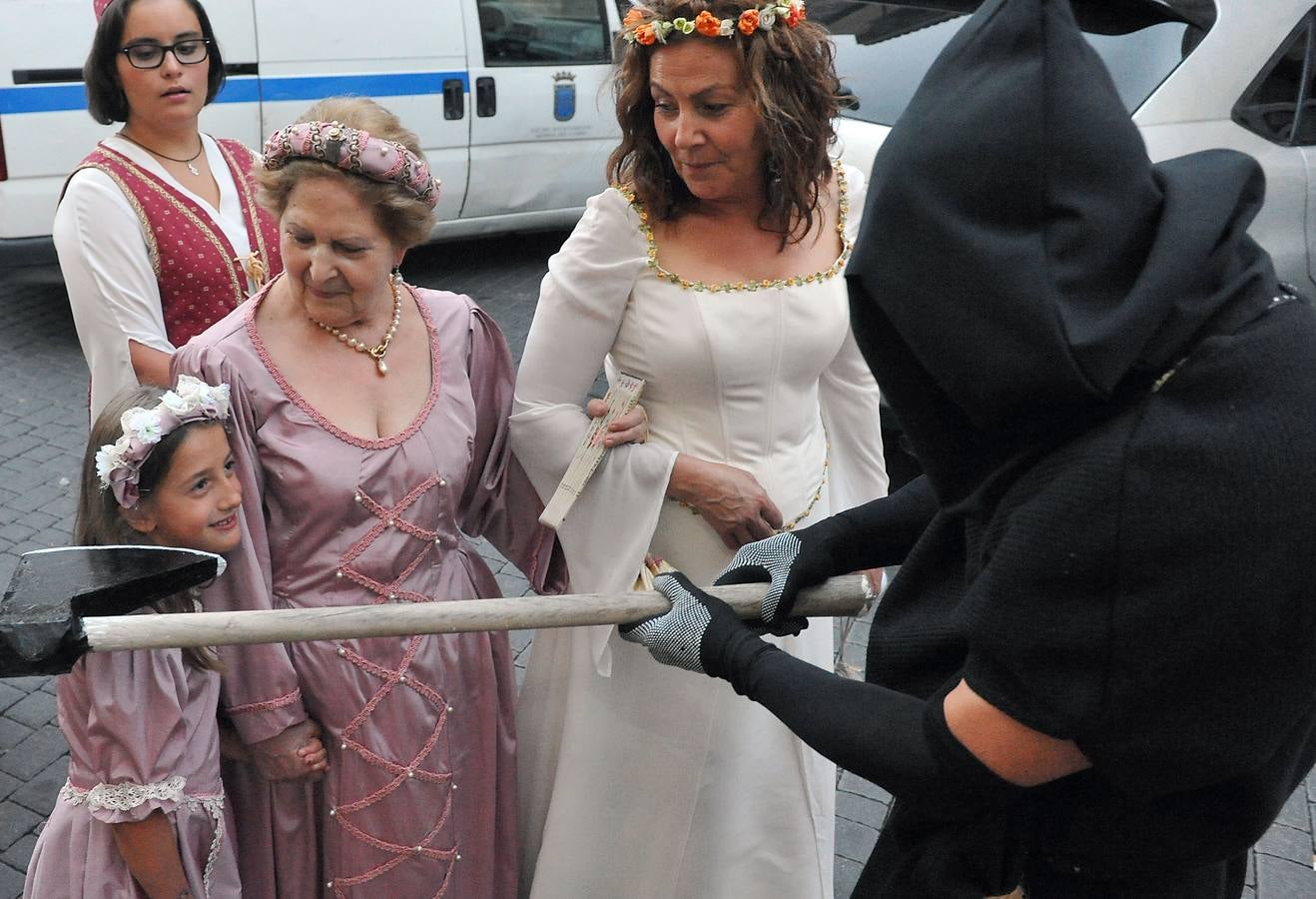 Desfile y pregón de Sandra Ibarra en la inauguración de la Feria Renacentista de Medina del Campo (Valladolid)