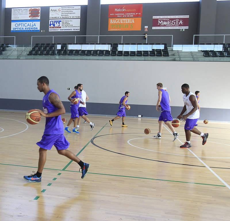 Primer entrenamiento del Baloncesto Palencia de la temporada 2014-2015