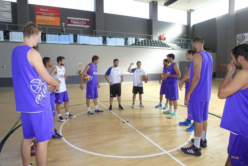 Primer entrenamiento del Baloncesto Palencia de la temporada 2014-2015